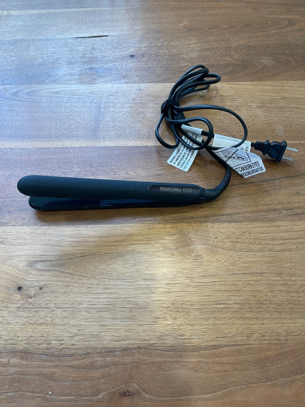 Kristin Ess mini flat iron straightener - perfect travel companion!